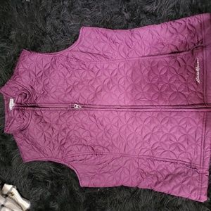 WOMENS EDDIE BAURER PURPLE QUILTED VEST SIZE M
